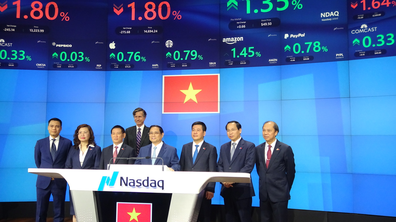 Thủ tướng bấm nút rung chuông khai phiên chứng khoán Nasdaq sáng 22/9 Thủ tướng bấm nút rung chuông khai phiên chứng khoán Nasdaq sáng 22/9