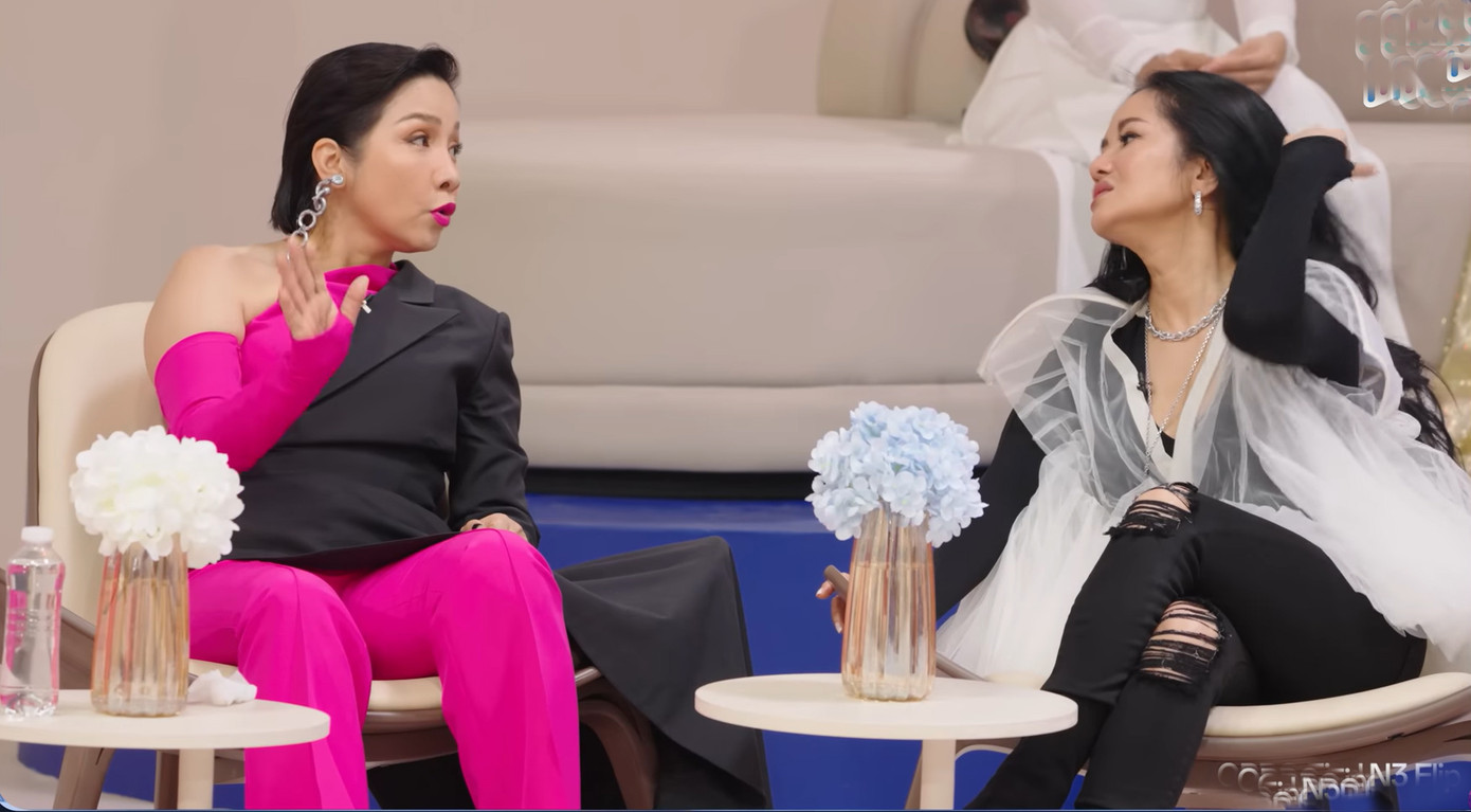 Hồng Nhung có vẻ không thoải mái khi bị chấm điểm. Ảnh: CMH Hồng Nhung có vẻ không thoải mái khi bị chấm điểm. Ảnh: CMH