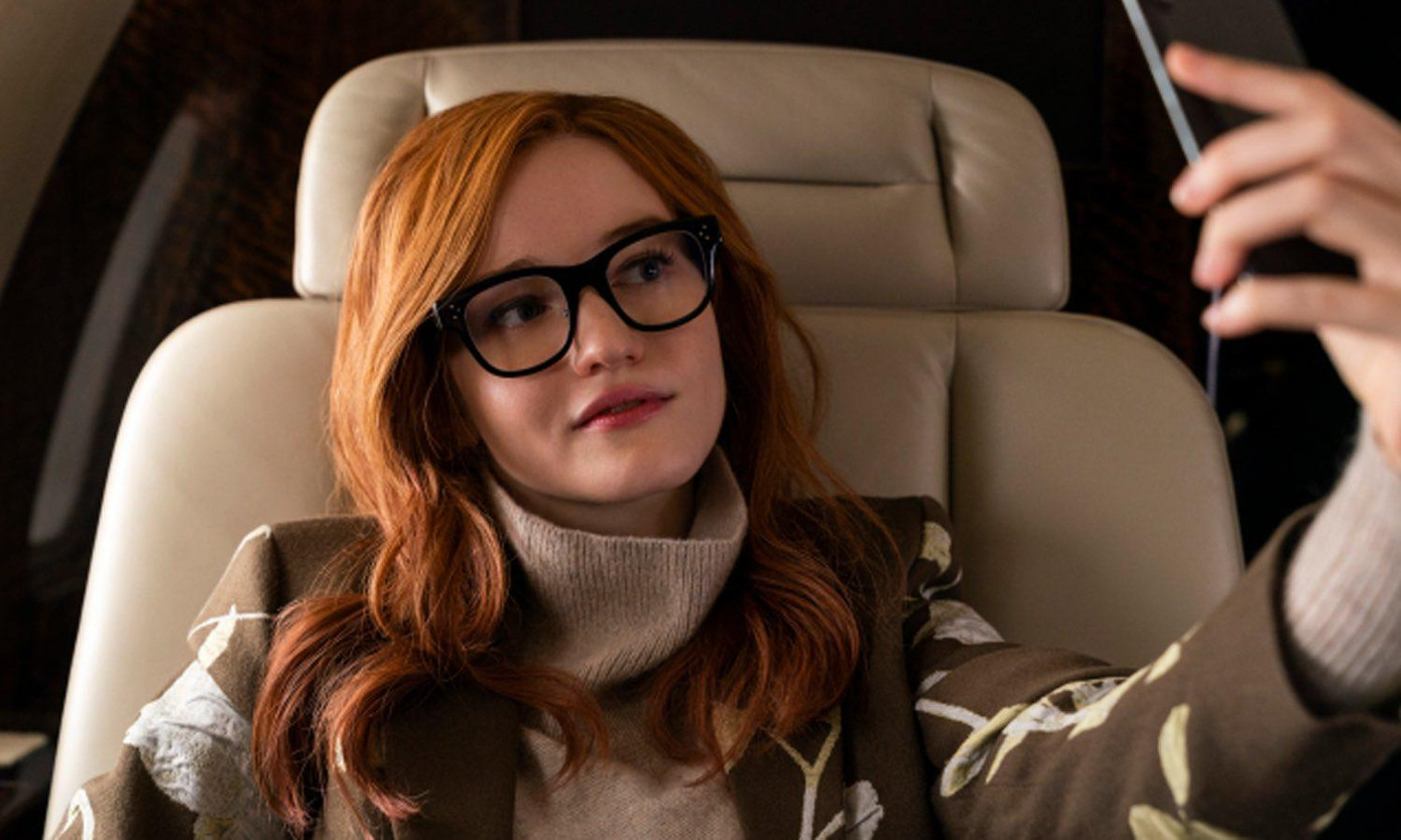 Thổi hồn vào "kẻ lừa đảo" Anne Delvay, Julia Garner cho thấy khả năng biến hoá đa dạng. (Nguồn: Internet) Thổi hồn vào "kẻ lừa đảo" Anne Delvay, Julia Garner cho thấy khả năng biến hoá đa dạng. (Nguồn: Internet)