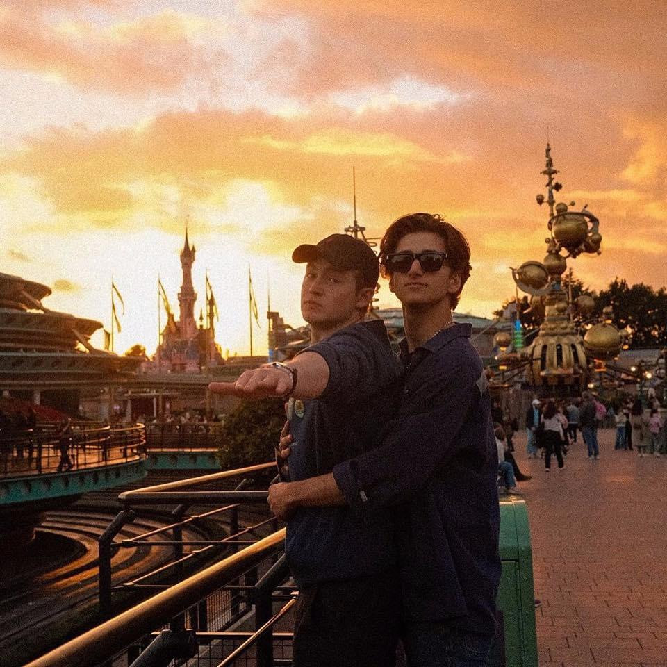 Bức ảnh có năng lực "tự phát ra tiếng". (Nguồn: Heartstopper Vietnam Fanpage)