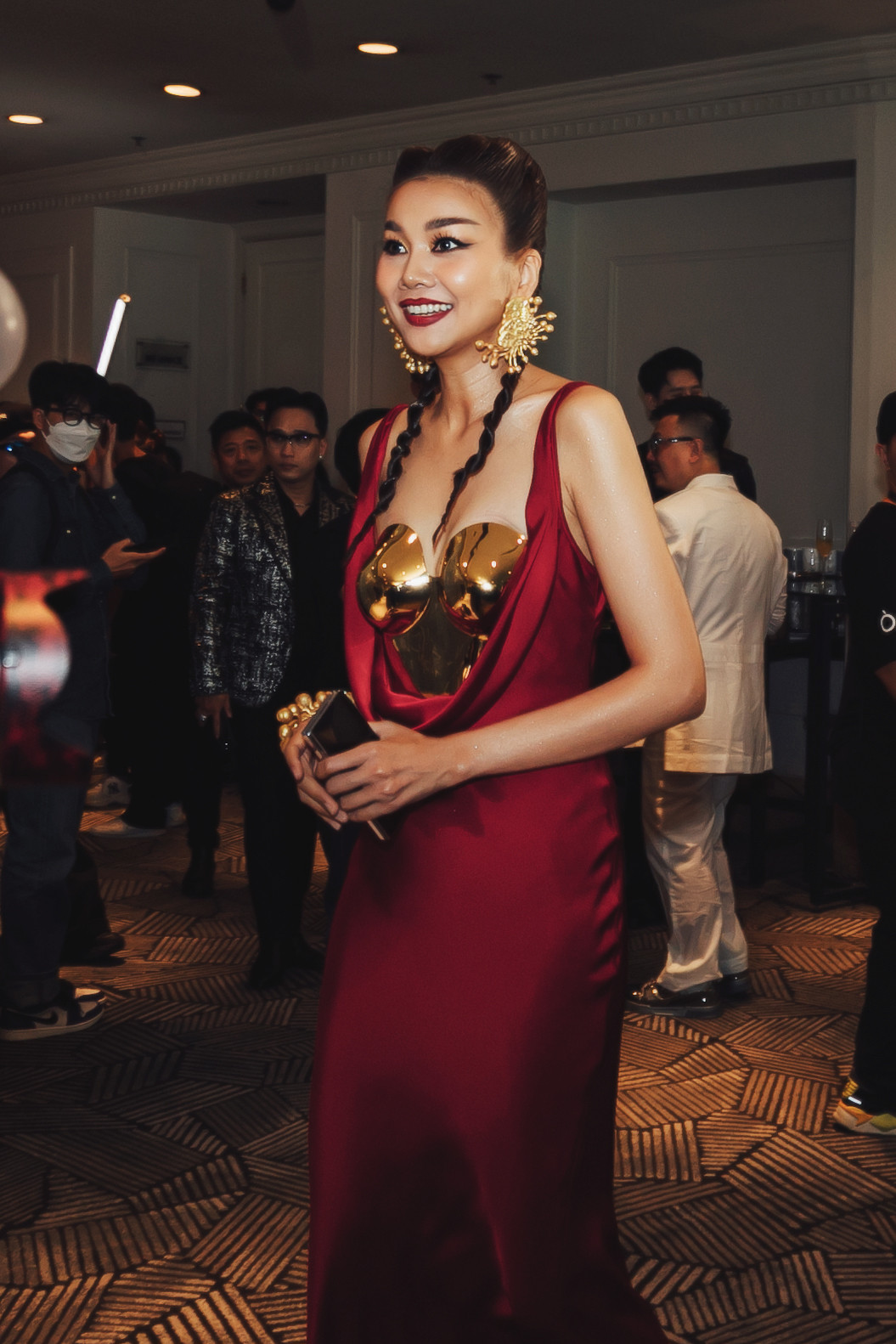 Thanh Hằng hứa hẹn các vị mentor sẽ có những màn "tung chiêu" đầy ấn tượng.