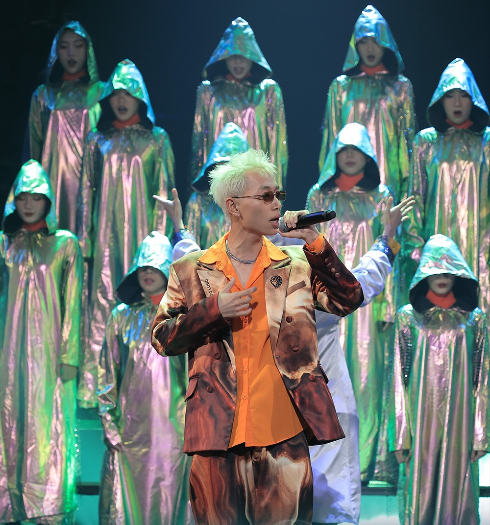 "Quả ngọt" đầy thuyết phục của "người miền núi chất" Double2T. "Quả ngọt" đầy thuyết phục của "người miền núi chất" Double2T.