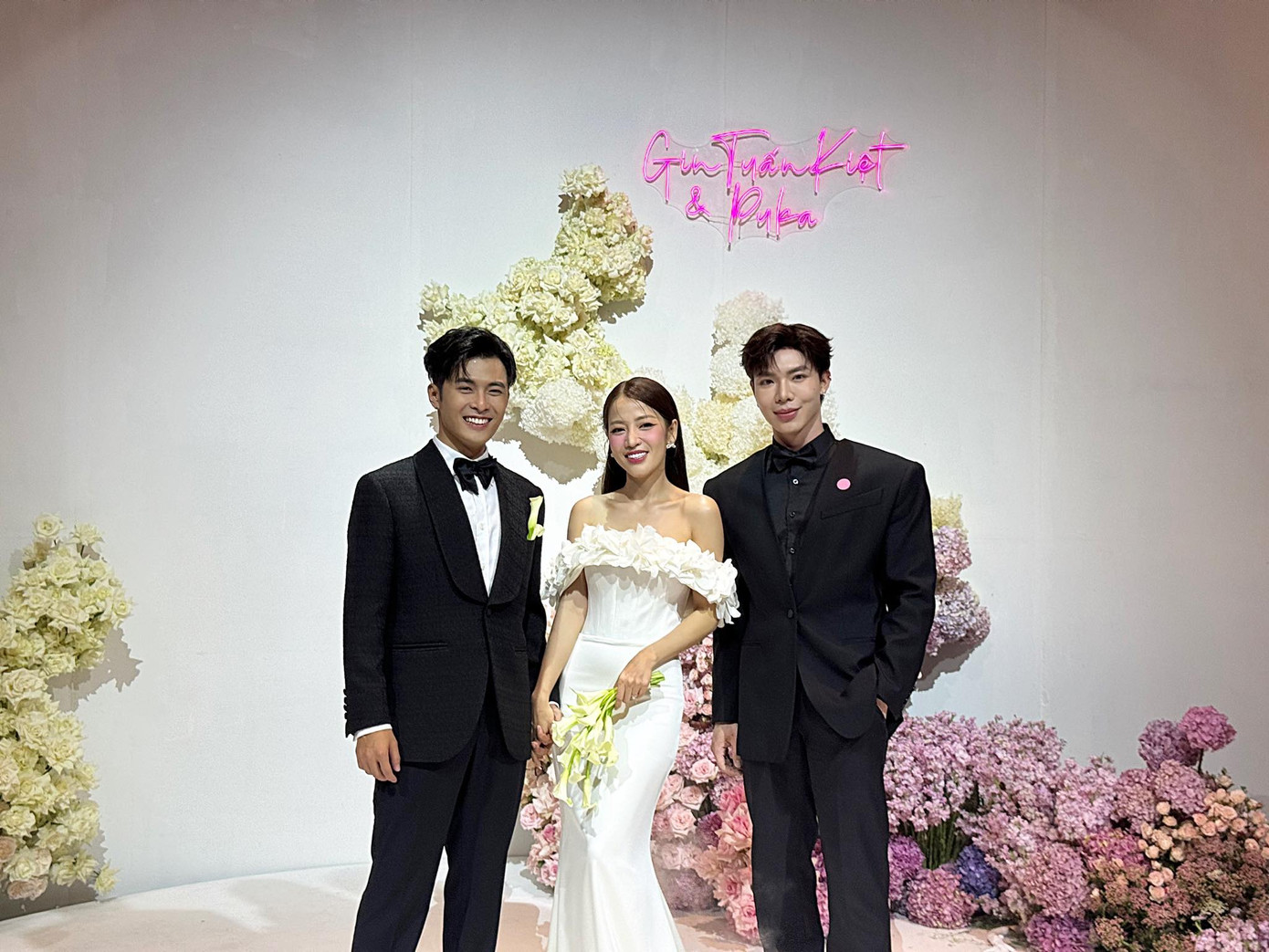 Erik xuất hiện với diện mạo điển trai trong đám cưới Gin Tuấn Kiệt - Puka.