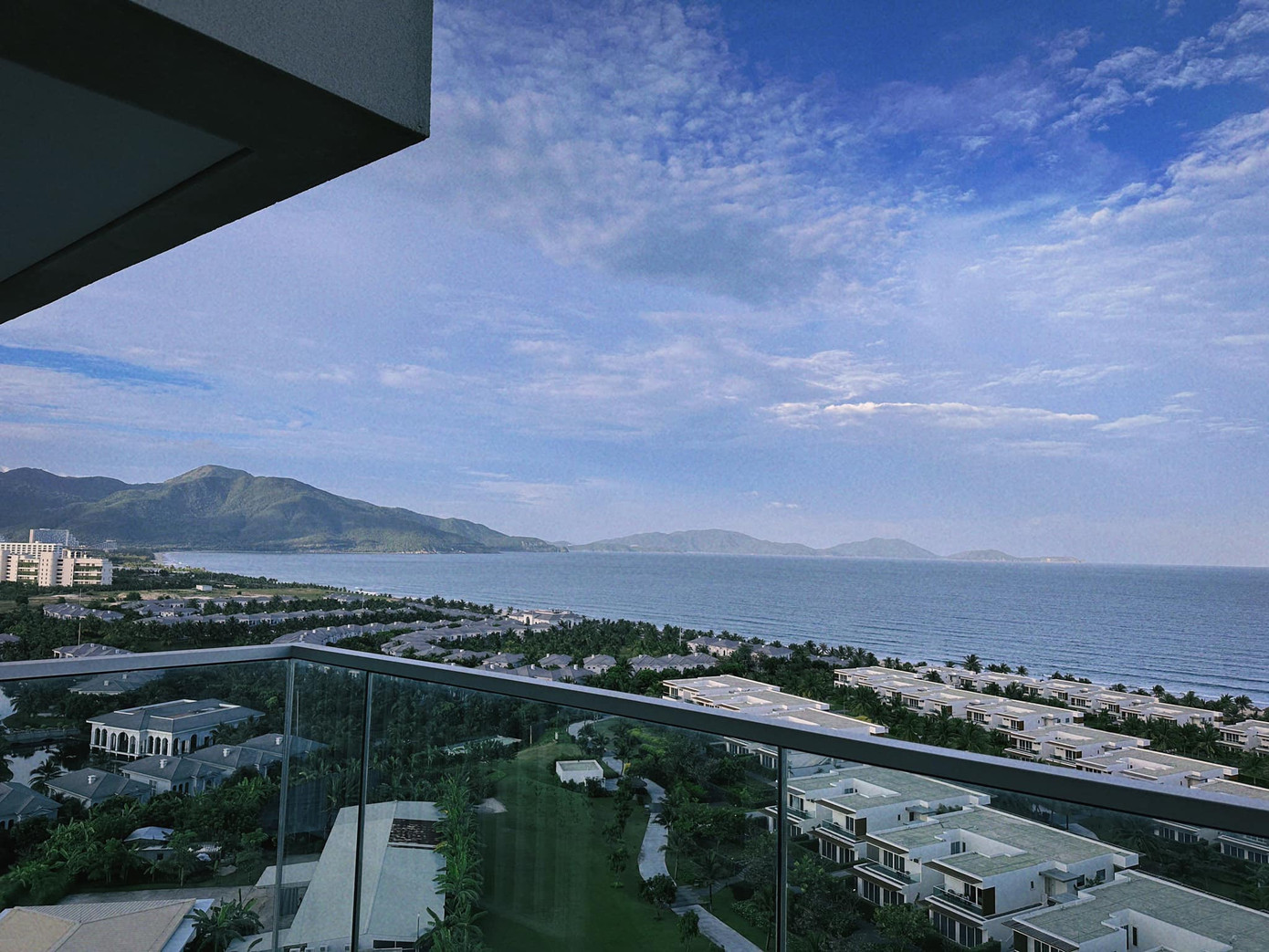 Đa số các phòng đều có tầm nhìn hướng ra biển. Đa số các phòng đều có tầm nhìn hướng ra biển.