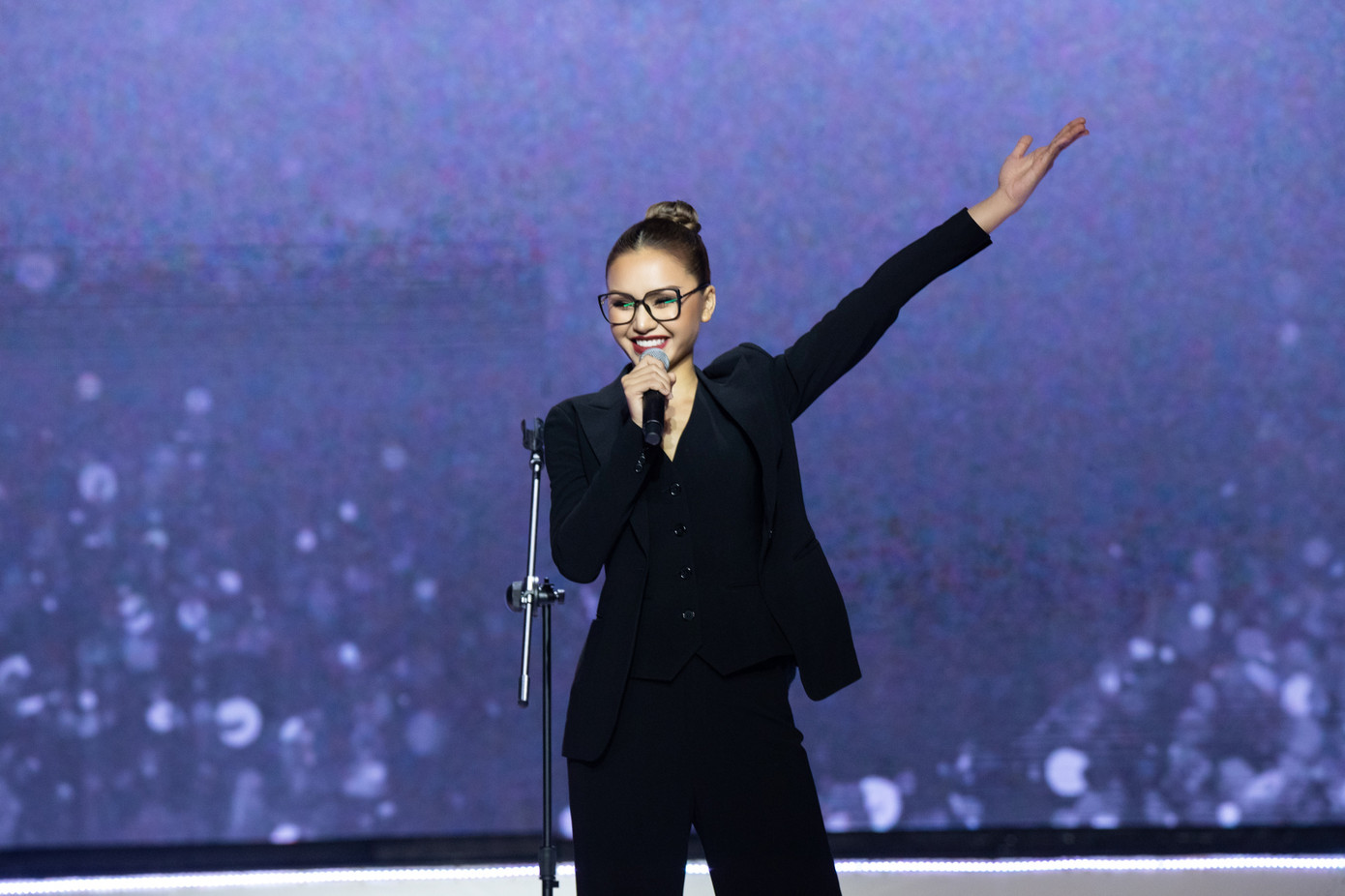 Phần thuyết trình ấn tượng của Lê Thu Trang. Phần thuyết trình ấn tượng của Lê Thu Trang.