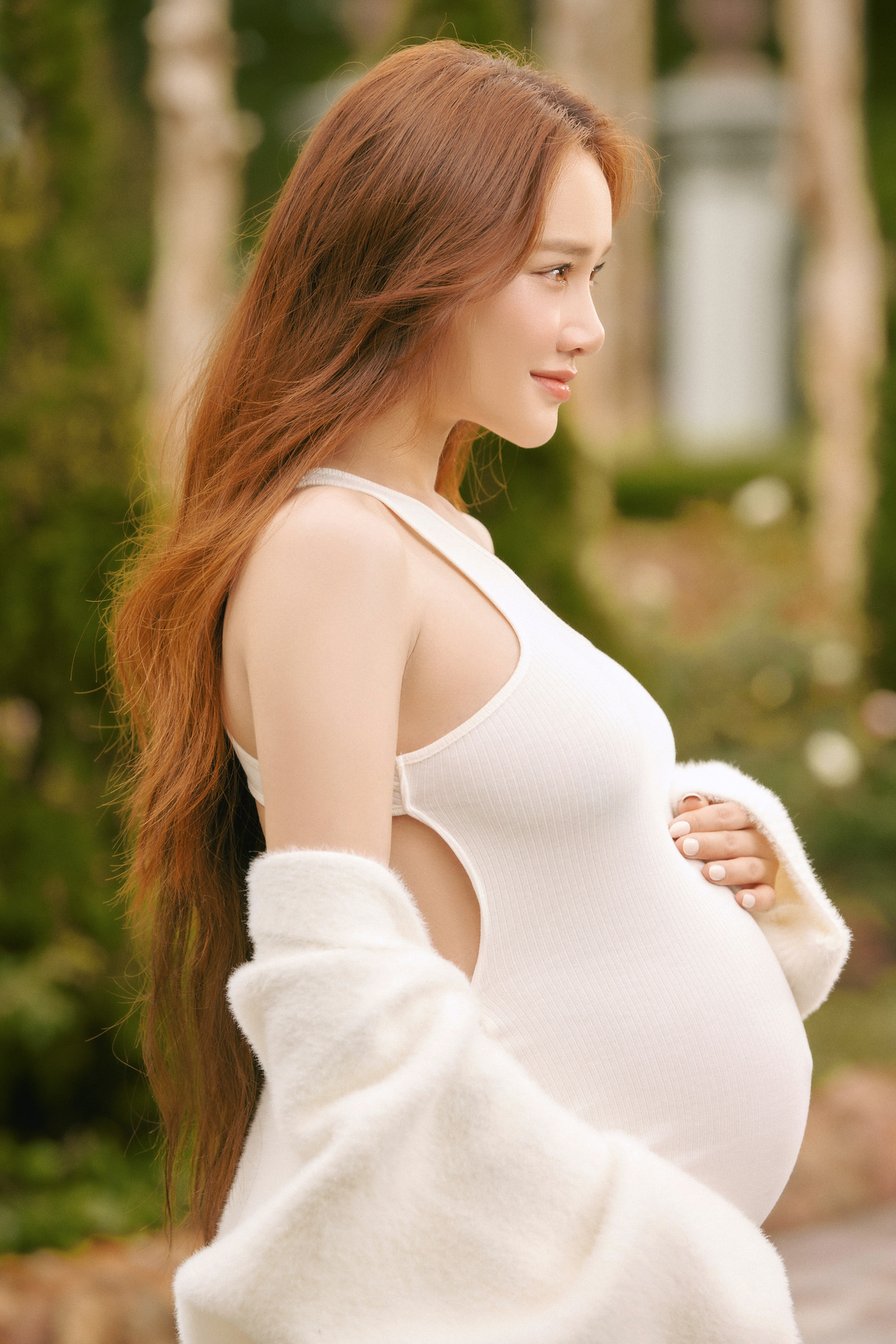 Nữ diễn viên ngày càng nhuận sắc dù ở những tháng cuối thai kỳ.