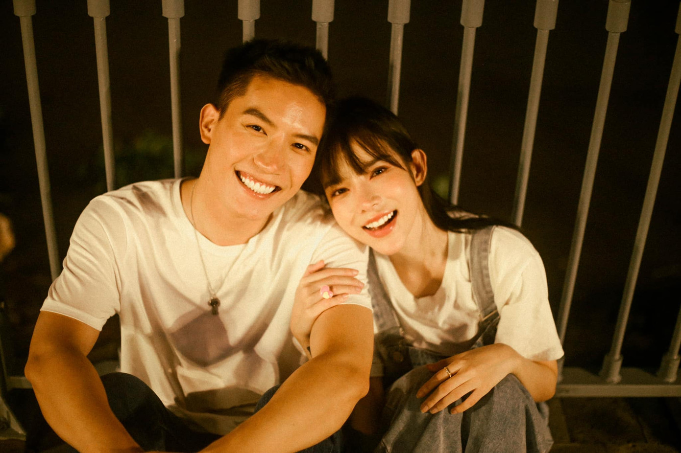 Mối quan hệ "trên tình bạn dưới tình yêu" của cặp đôi nhận về sự yêu mến từ công chúng.