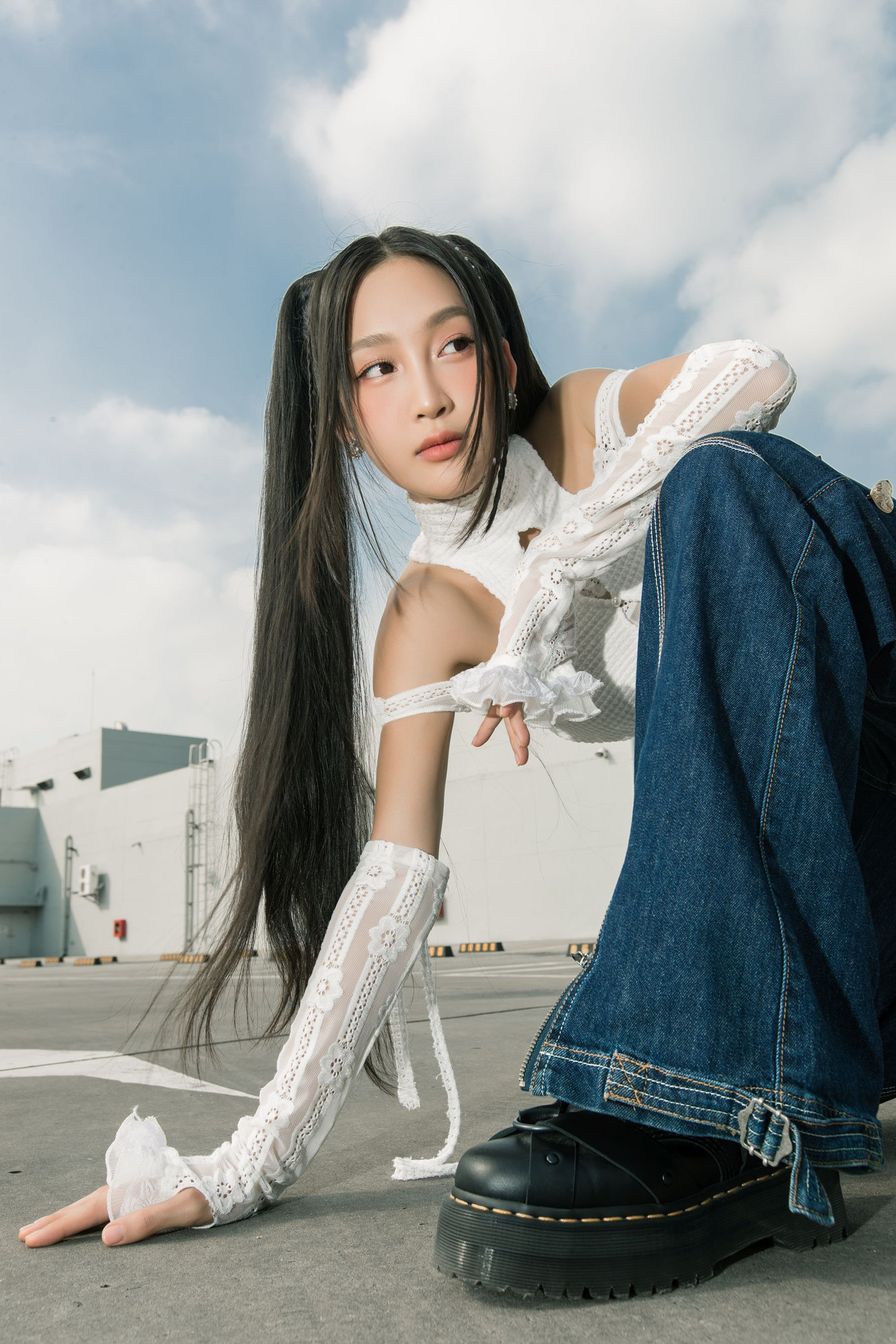 Juky San bày tỏ mong muốn âm nhạc bản thân có thể trở thành "vitamin tích cực". Juky San bày tỏ mong muốn âm nhạc bản thân có thể trở thành "vitamin tích cực".