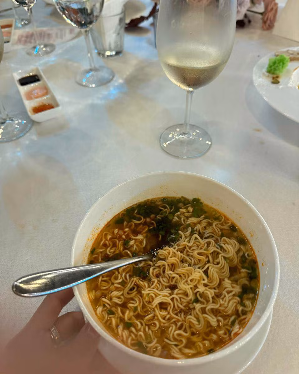 Món đặc biệt chưa được liệt kê trong menu.