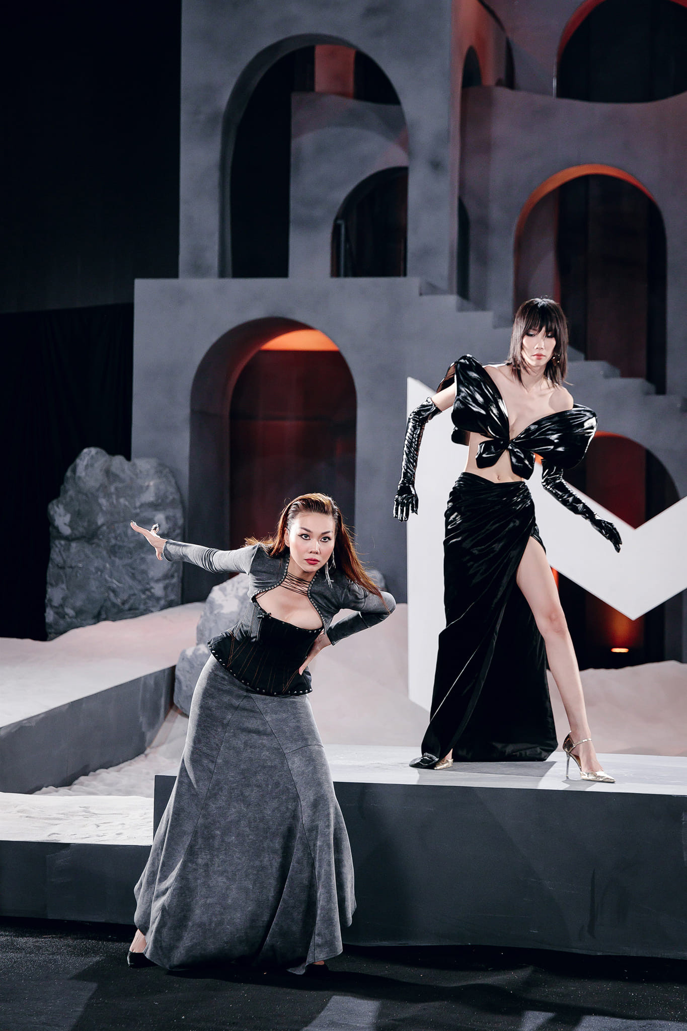 Thanh Hằng cũng đã có động thái đầy ẩn ý sau khi tập 3 lên sóng. Thanh Hằng cũng đã có động thái đầy ẩn ý sau khi tập 3 lên sóng.