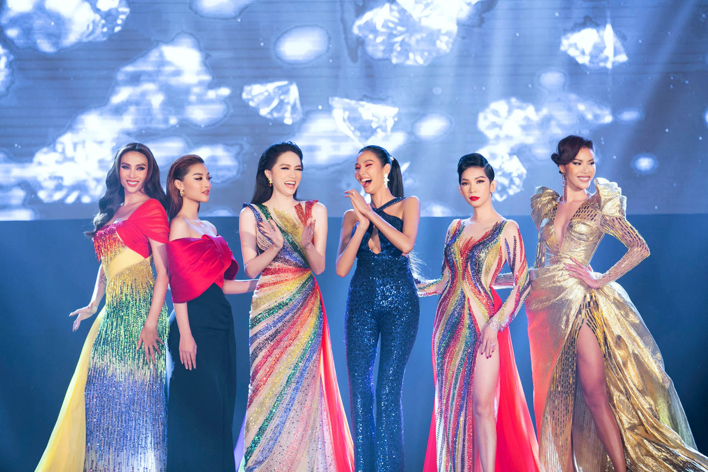 Minh Tú từng có học trò đăng quang Miss International Queen Vietnam 2020.