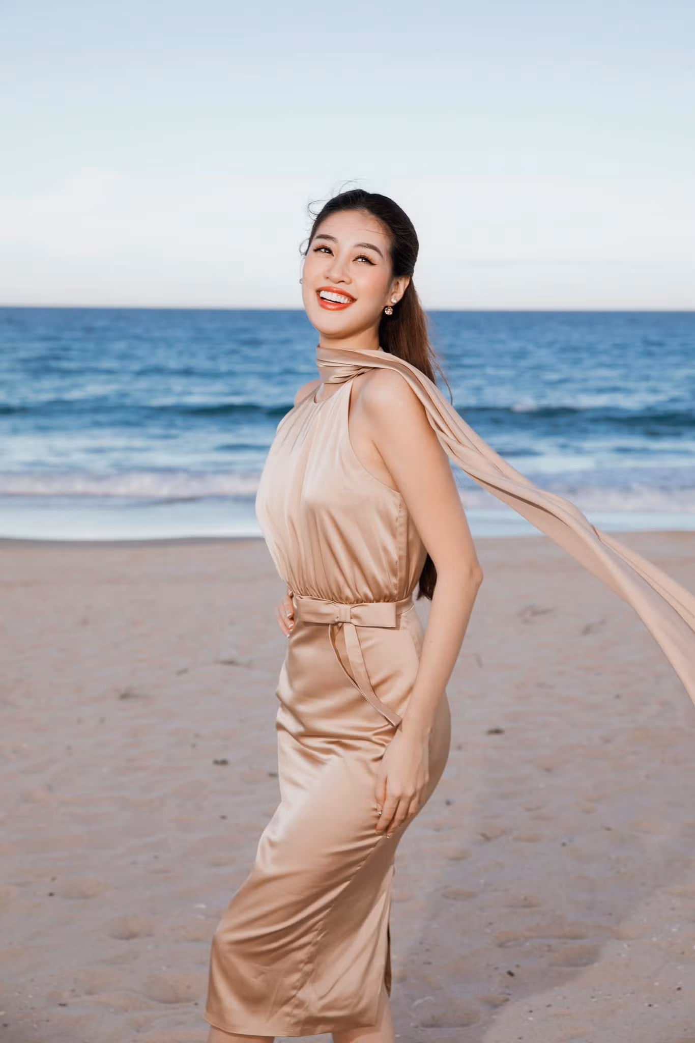 Hoa hậu Khánh Vân khoe nhan sắc "kẹo ngọt".