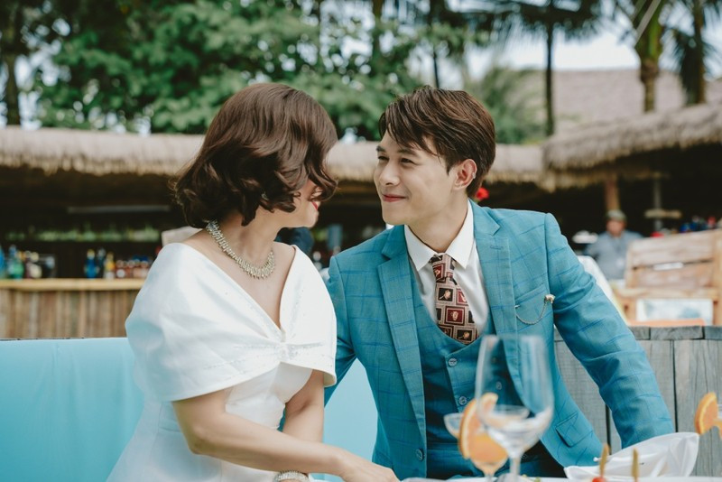 Nam ca sĩ tạo được "tiếng vang" với diễn xuất đa dạng, có nét hơn hẳn trước đây. Nam ca sĩ tạo được "tiếng vang" với diễn xuất đa dạng, có nét hơn hẳn trước đây.