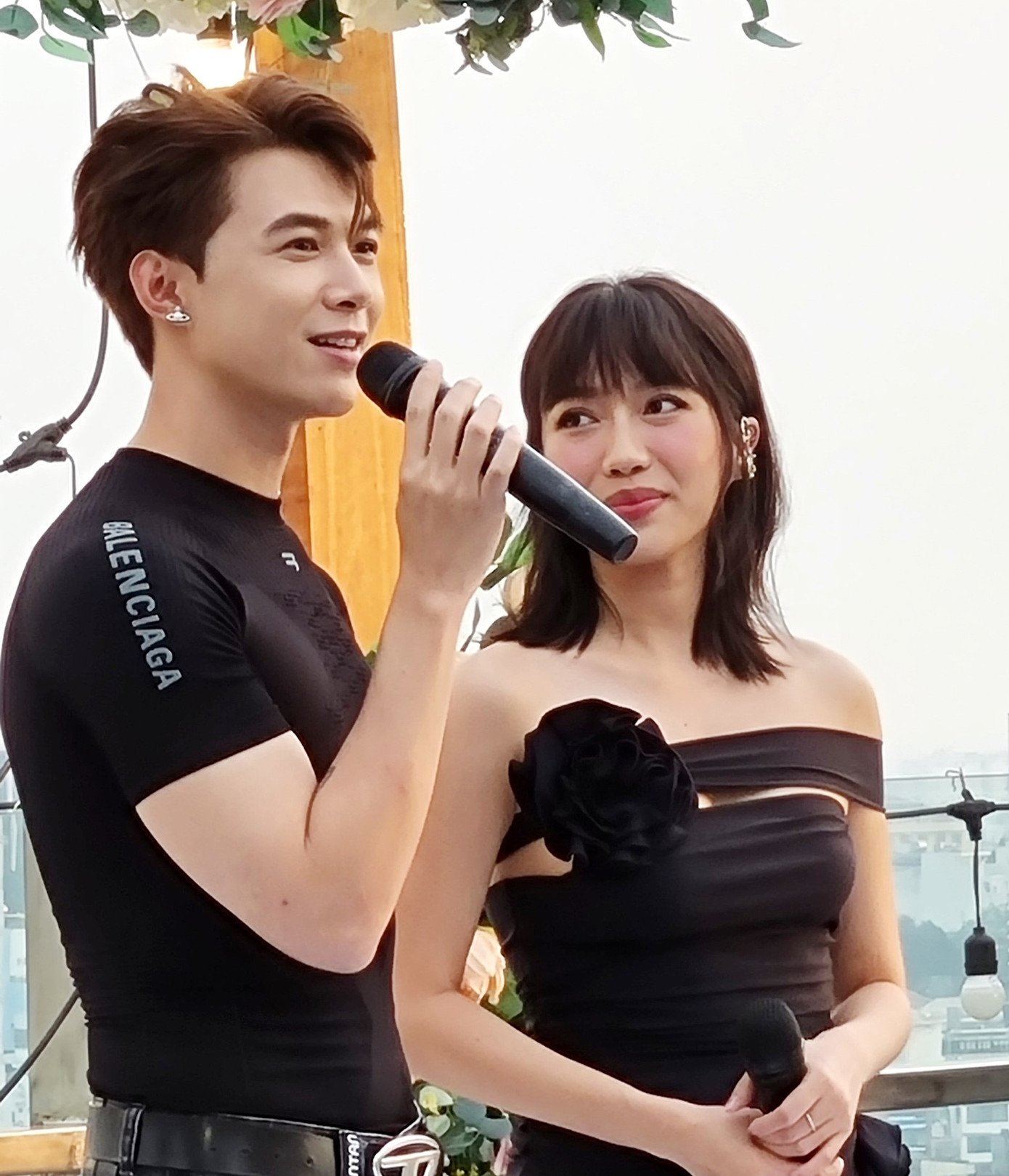 Diệu Nhi và Anh Tú xưa giờ vốn kín tiếng trong chuyện tình cảm cá nhân. Diệu Nhi và Anh Tú xưa giờ vốn kín tiếng trong chuyện tình cảm cá nhân.