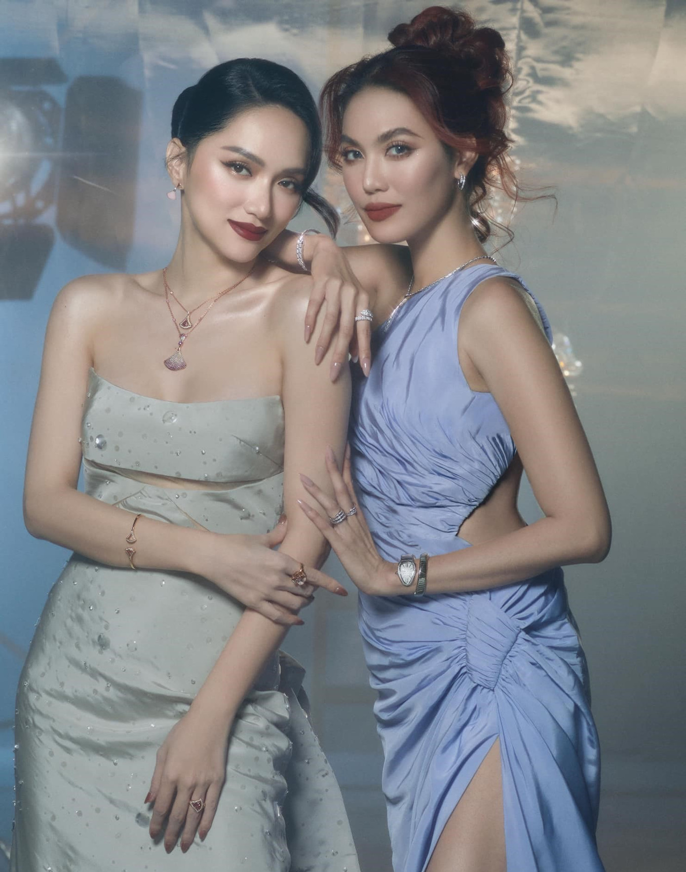 Tình bạn của Lan Khuê - Hương Giang khiến fan thích thú. Tình bạn của Lan Khuê - Hương Giang khiến fan thích thú.