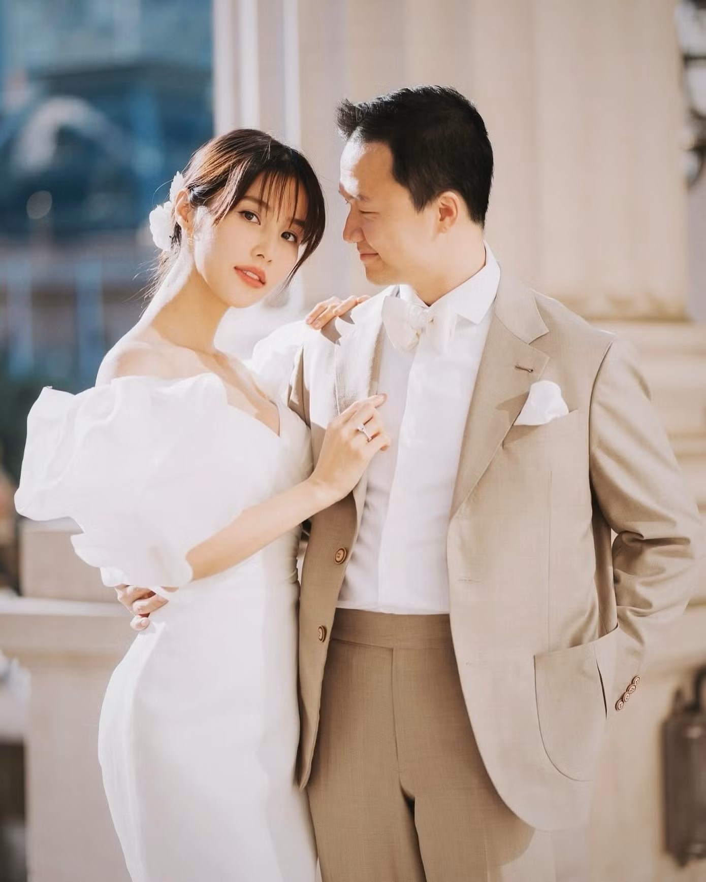 Hôn lễ của Diễm My 9X và Vinh Nguyễn sẽ được diễn ra vào ngày 21/12 tới. Hôn lễ của Diễm My 9X và Vinh Nguyễn sẽ được diễn ra vào ngày 21/12 tới.