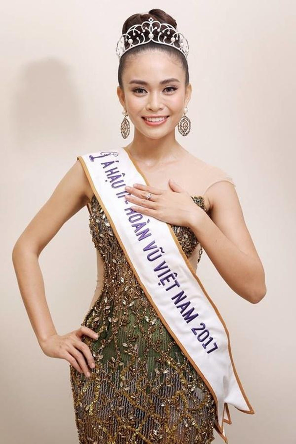 Mâu Thủy - Á hậu 2 Hoa hậu Hoàn vũ Việt Nam 2017.