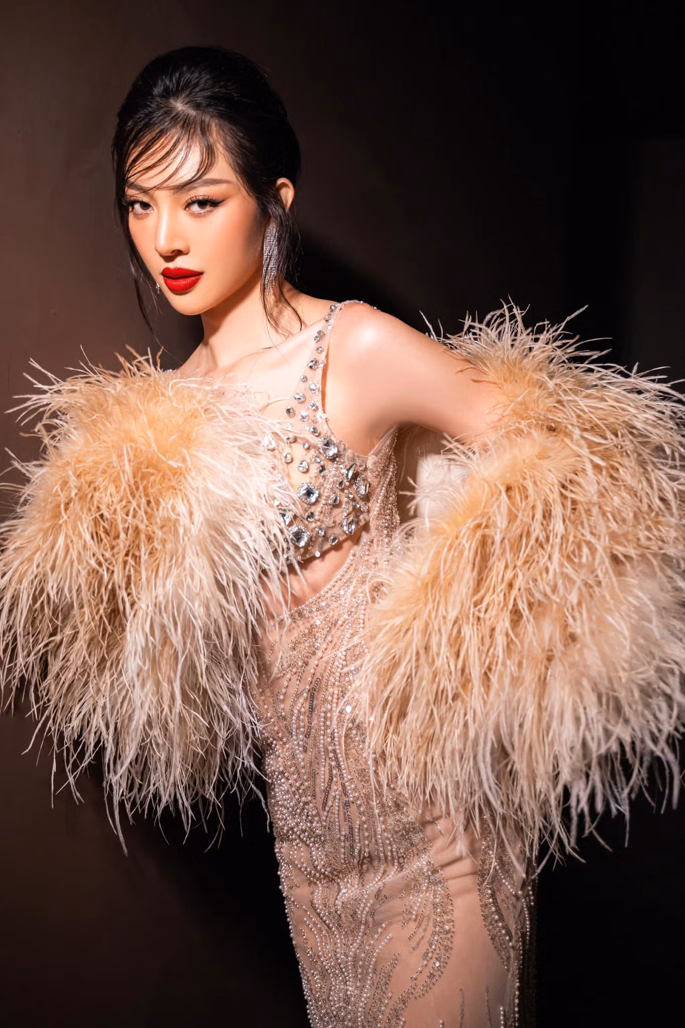 Bùi Lý Thiên Hương chính thức trở lại tranh tài trong đêm Chung kết.