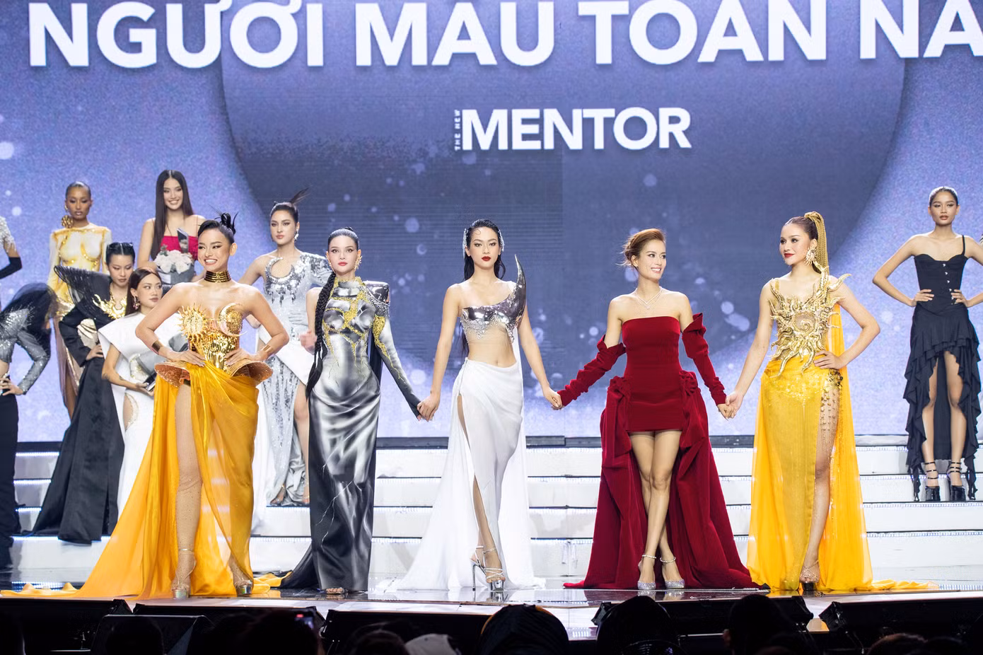 Top 5 người mẫu xuất sắc tại The New Mentor mùa đầu tiên.