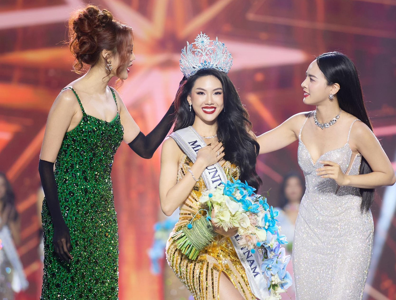 Tân Hoa hậu "ở ẩn" sau màn đăng quang ồn ào nhất lịch sử Miss Universe Vietnam.