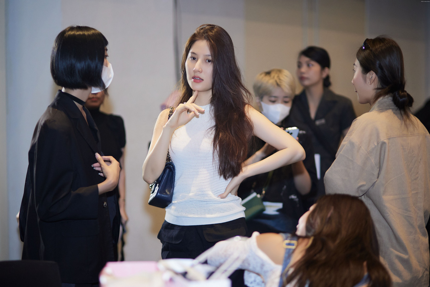 Diễm My khoe nhan sắc rạng rỡ trước thềm đám cưới dù gần như không trang điểm. Diễm My khoe nhan sắc rạng rỡ trước thềm đám cưới dù gần như không trang điểm.