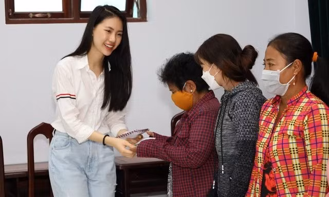 Dự án cộng đồng về chăm sóc sức khỏe phụ nữ của Bùi Quỳnh Hoa được đánh giá cao.