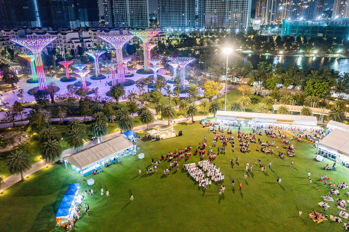 Vinhomes Grand Park là “nơi mong đến, chốn mơ về” của nhiều cư dân ở phía Đông TP.HCM Vinhomes Grand Park là “nơi mong đến, chốn mơ về” của nhiều cư dân ở phía Đông TP.HCM