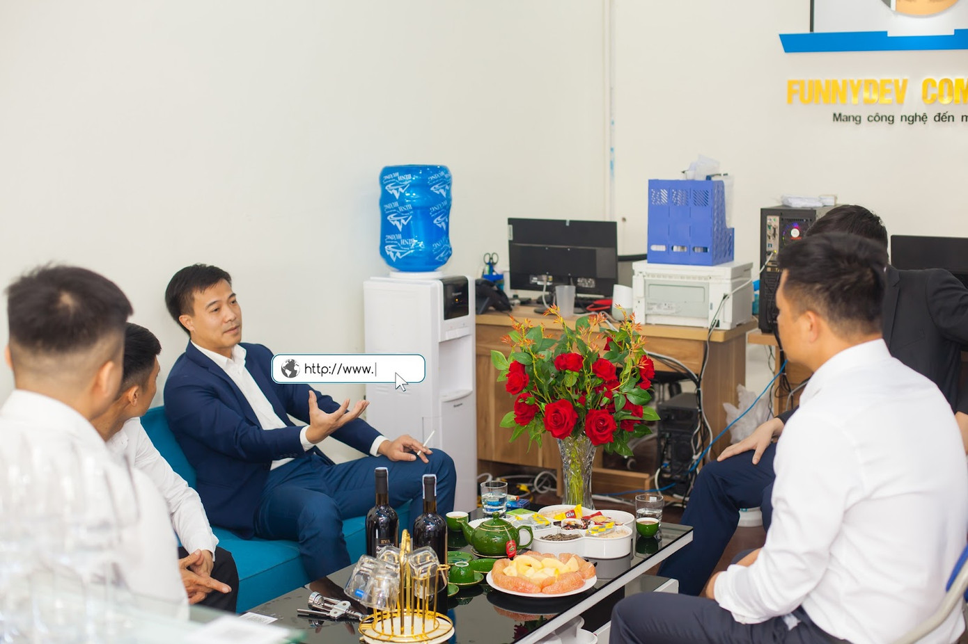 Công nghệ số tại Việt Nam có xu hướng bùng nổ mạnh mẽ Công nghệ số tại Việt Nam có xu hướng bùng nổ mạnh mẽ