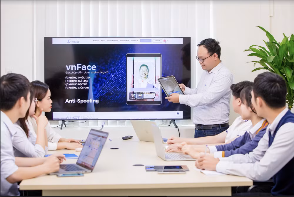 vnFace được phát triển trên hạ tầng của VNPT đạt chứng nhận về bảo mật UPTIME TIER III vnFace được phát triển trên hạ tầng của VNPT đạt chứng nhận về bảo mật UPTIME TIER III