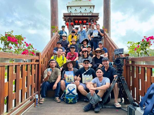 Đạo diễn Nguyễn Quang Dũng chọn Trà Sư quay đại cảnh cho bộ phim điện ảnh “Đất rừng phương Nam” Đạo diễn Nguyễn Quang Dũng chọn Trà Sư quay đại cảnh cho bộ phim điện ảnh “Đất rừng phương Nam”