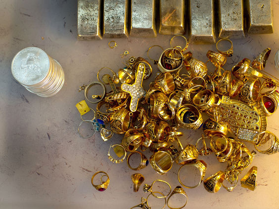 Giá vàng thế giới tăng lên mức cao nhất trong một tuần. Ảnh: businessweek.com