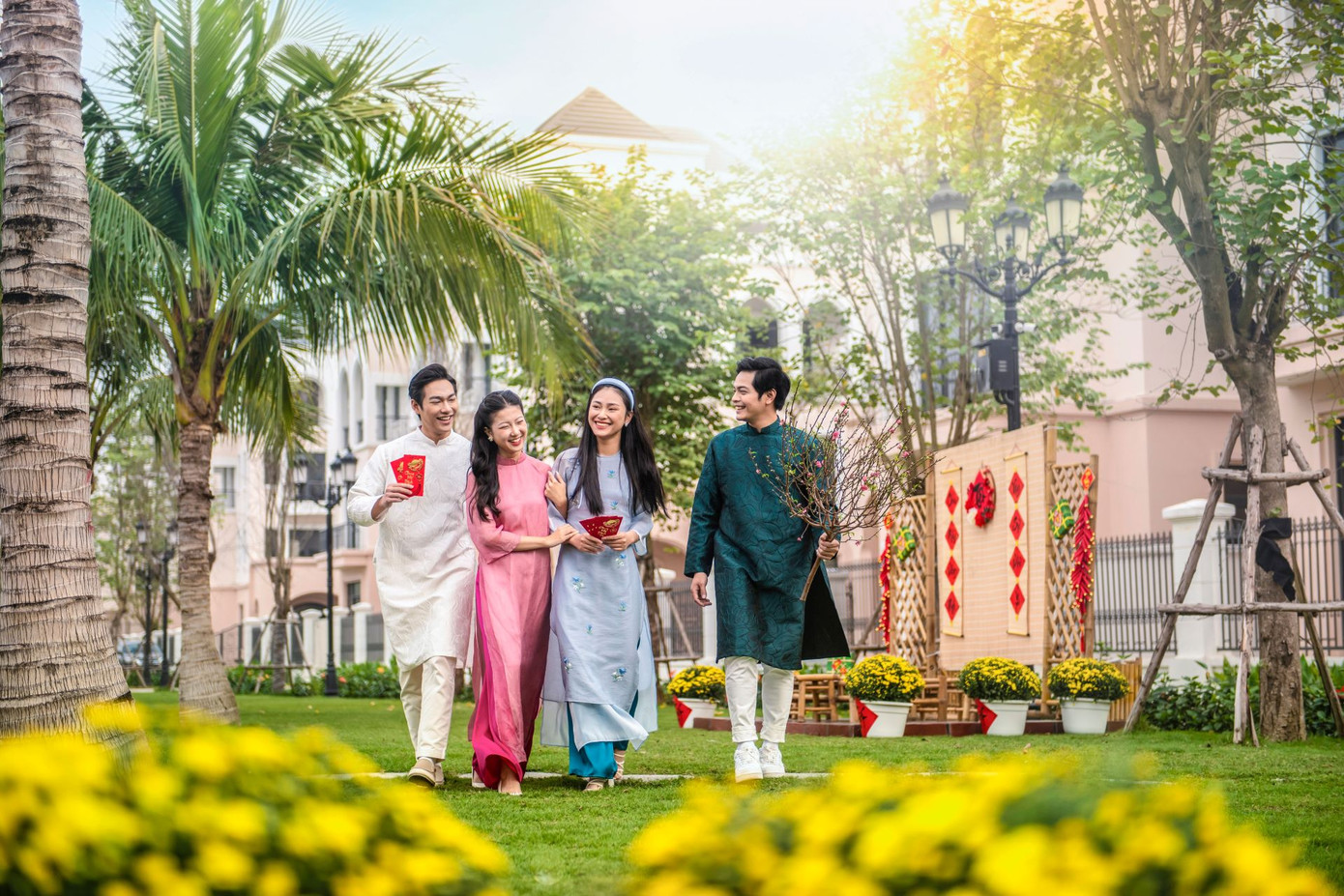 Hàng trăm hoạt động hấp dẫn, kết hợp giữa hiện đại và truyền thống đang đón đợi người trẻ tại Lễ hội Ánh sáng Phương Đông 2025 Hàng trăm hoạt động hấp dẫn, kết hợp giữa hiện đại và truyền thống đang đón đợi người trẻ tại Lễ hội Ánh sáng Phương Đông 2025