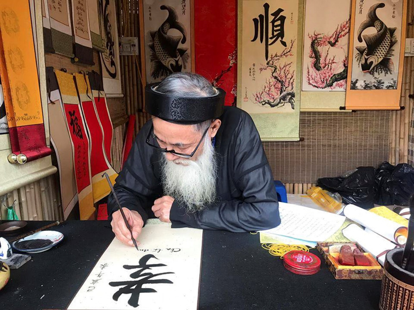 Xin chữ ông đồ - nét đẹp văn hoá của người Việt