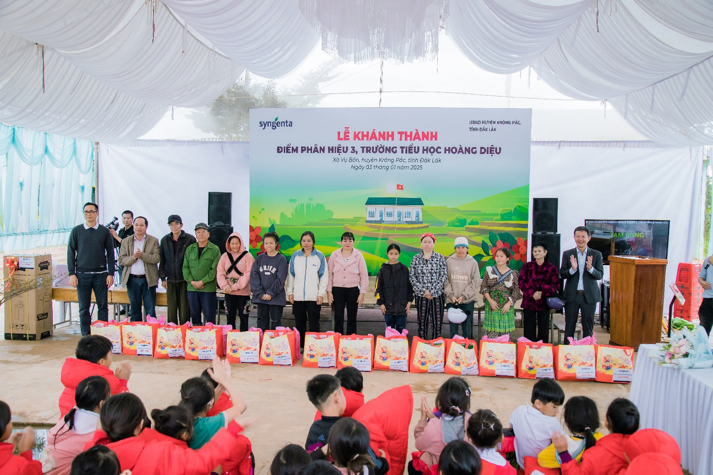 Syngenta trao quà tết cho nông dân có hoàn cảnh khó khăn