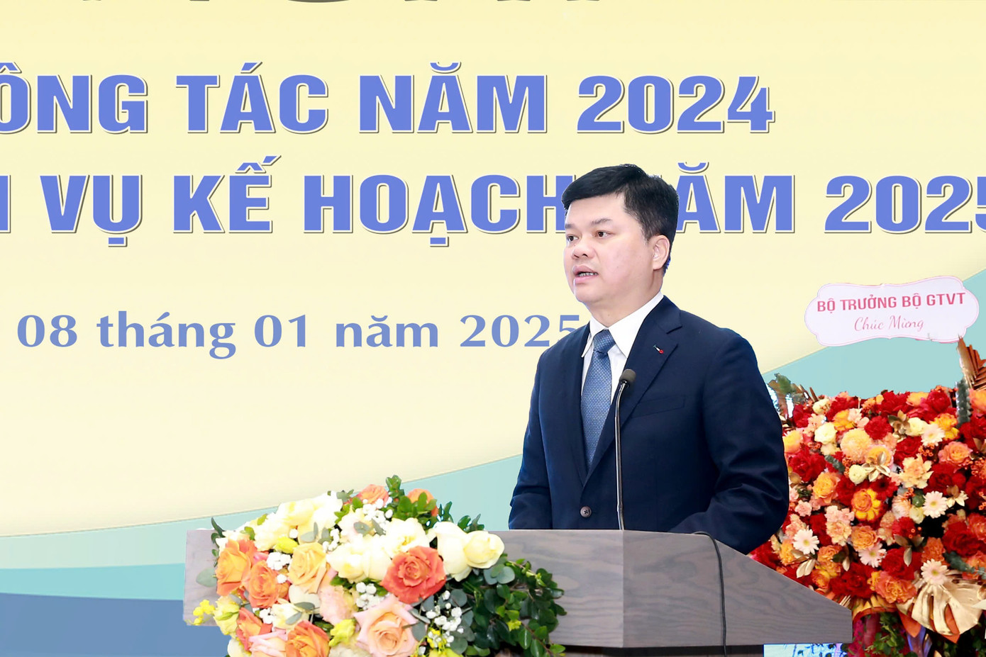 Ông Nguyễn Công Long – Tổng giám đốc VATM chia sẻ tại hội nghị Ông Nguyễn Công Long – Tổng giám đốc VATM chia sẻ tại hội nghị