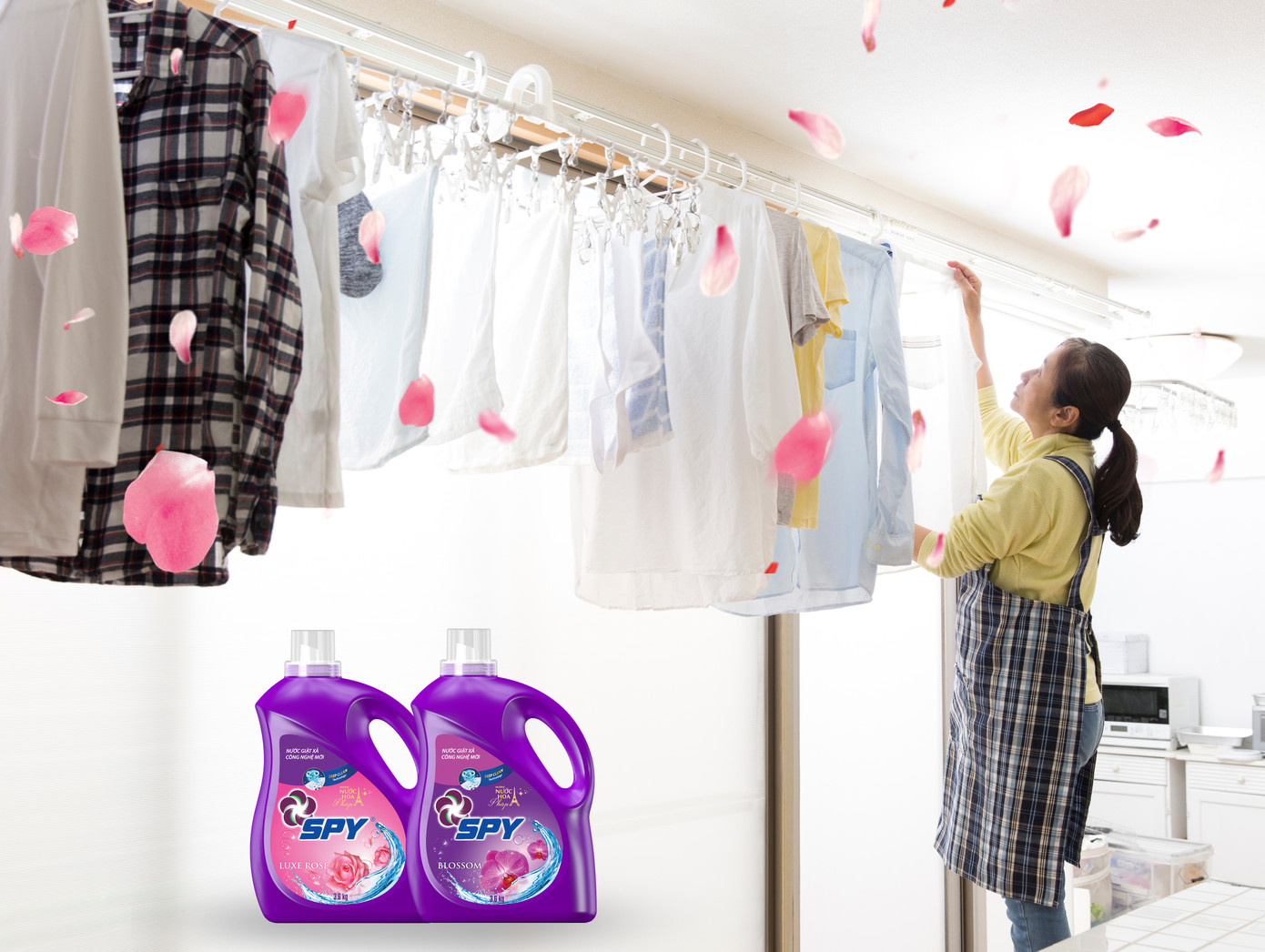 Quần áo thơm ngát từ hương nước hoa Pháp