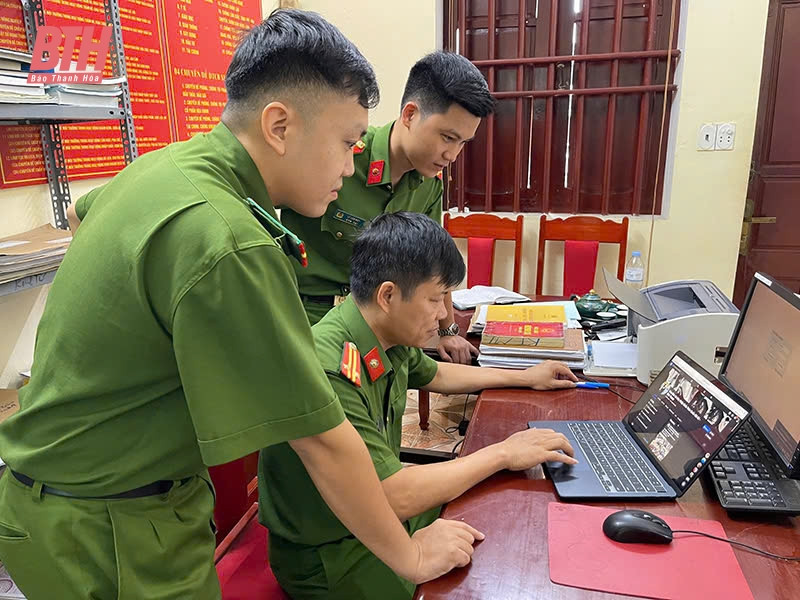 Công an huyện Thường Xuân thực hiện biện pháp nghiệp vụ điều tra, phá án trên không gian mạng.