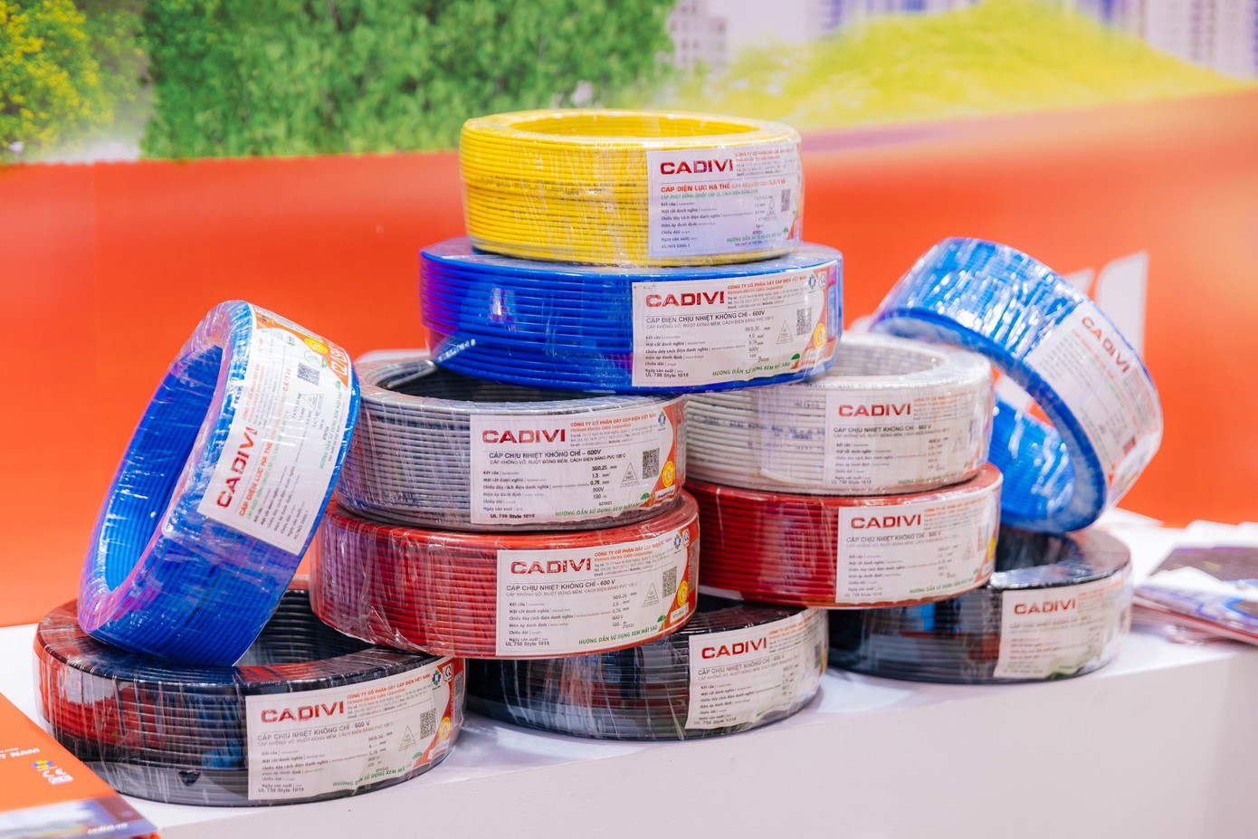 Dây cáp điện bọc nhựa LF và LSHF chậm cháy, chống cháy của CADIVI.