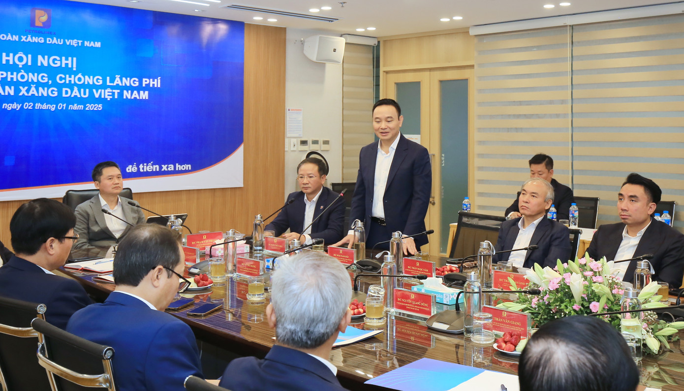 Các đại biểu, đơn vị tham dự hội nghị chống lãng phí