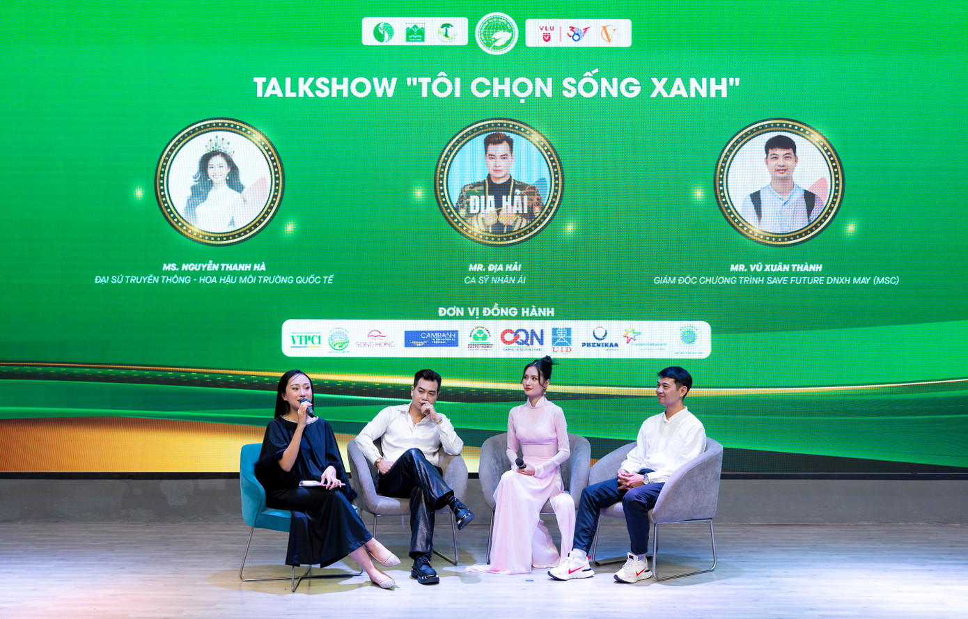 Ca sĩ Địa Hải chia sẻ tại chương trình