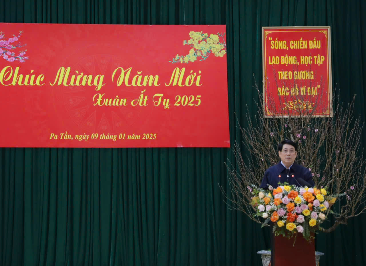 Chủ tịch nước Lương Cường phát biểu trước cấp ủy, chính quyền, cán bộ, chiến sĩ LLVT và nhân dân tỉnh Lai Châu