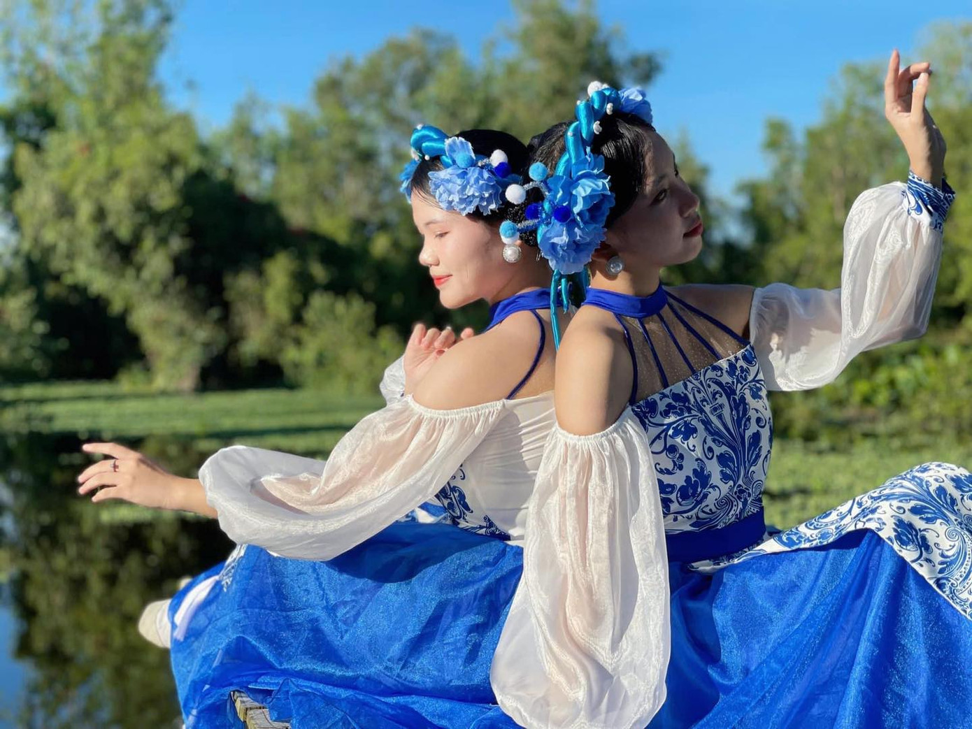 Nhân cách hóa vũ điệu của những cánh cò Trà Sư - Một phần biểu tượng cho văn hóa miền Tây