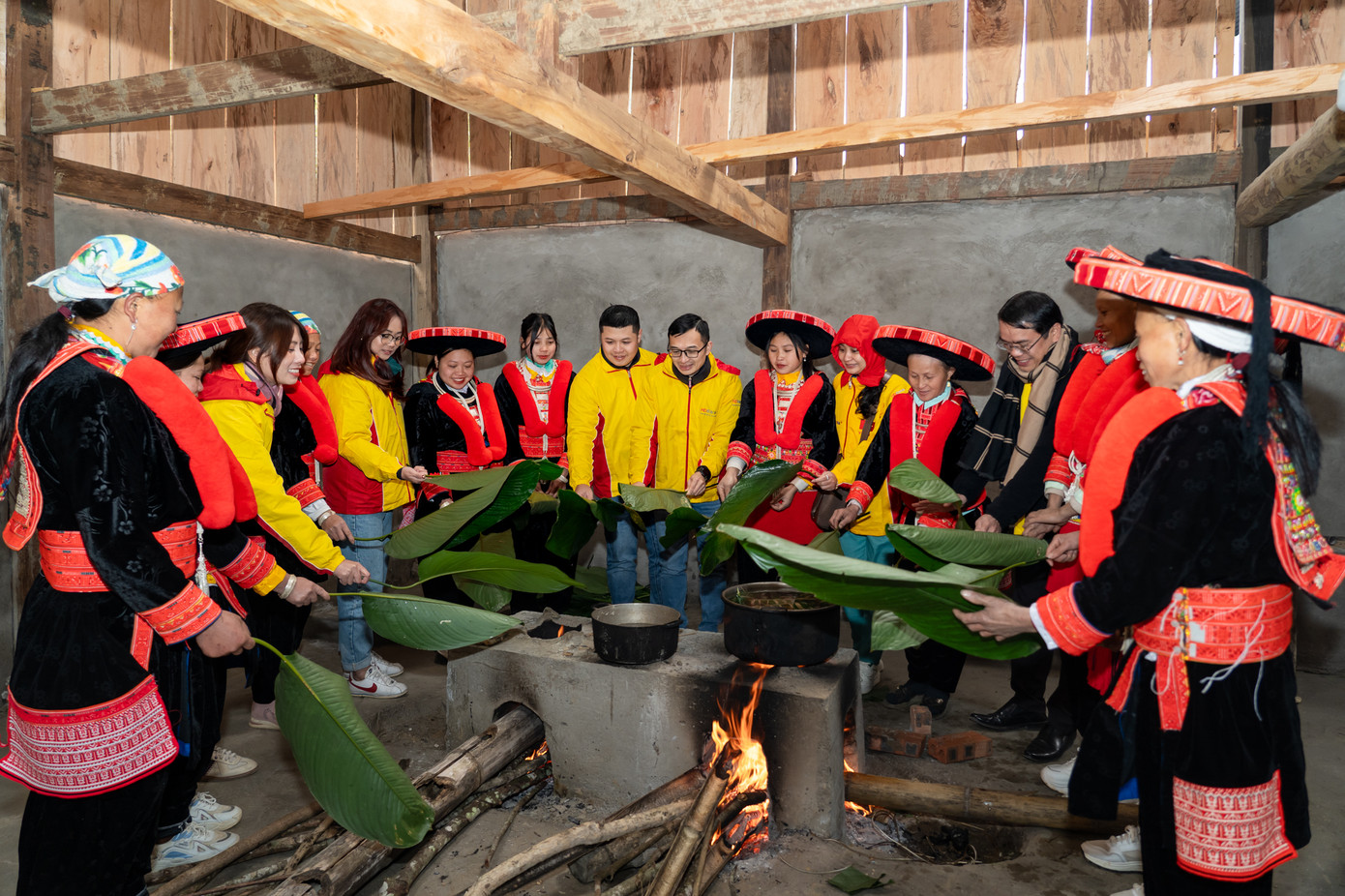 HDBank mang Tết sớm, Tết ấm no đến đồng bào vùng cao