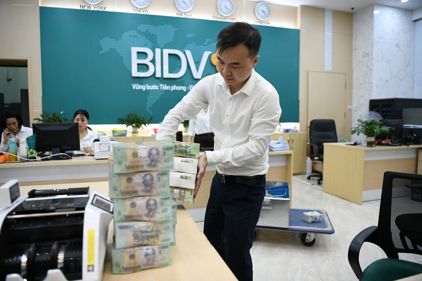 BIDV duy trì vị thế là ngân hàng TMCP có quy mô tổng tài sản lớn nhất tại Việt Nam