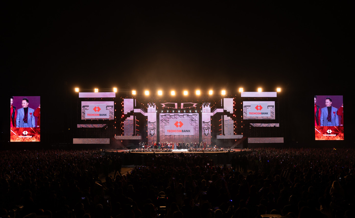 Sân khấu “đỉnh nóc” hứa hẹn sẽ tạo nên hiệu ứng bùng nổ “kịch trần” tại concert Sân khấu “đỉnh nóc” hứa hẹn sẽ tạo nên hiệu ứng bùng nổ “kịch trần” tại concert