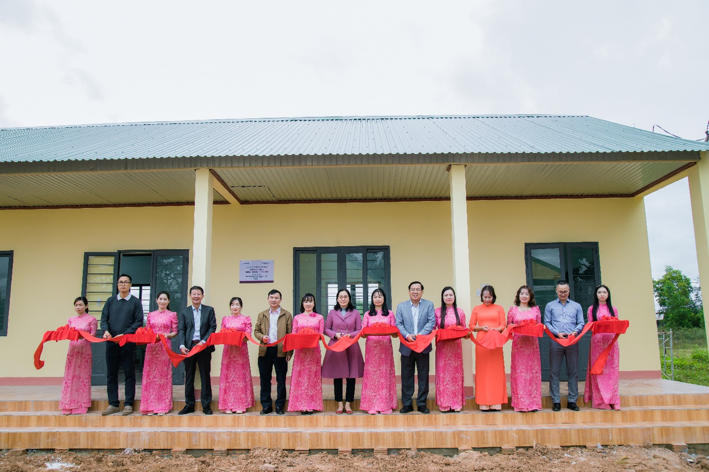 Lễ khánh thành điểm phân hiệu 3, Trường Tiểu học Hoàng Diệu tại xã Vụ Bổn, tỉnh Đắk Lắk do Syngenta tài trợ xây dựng.