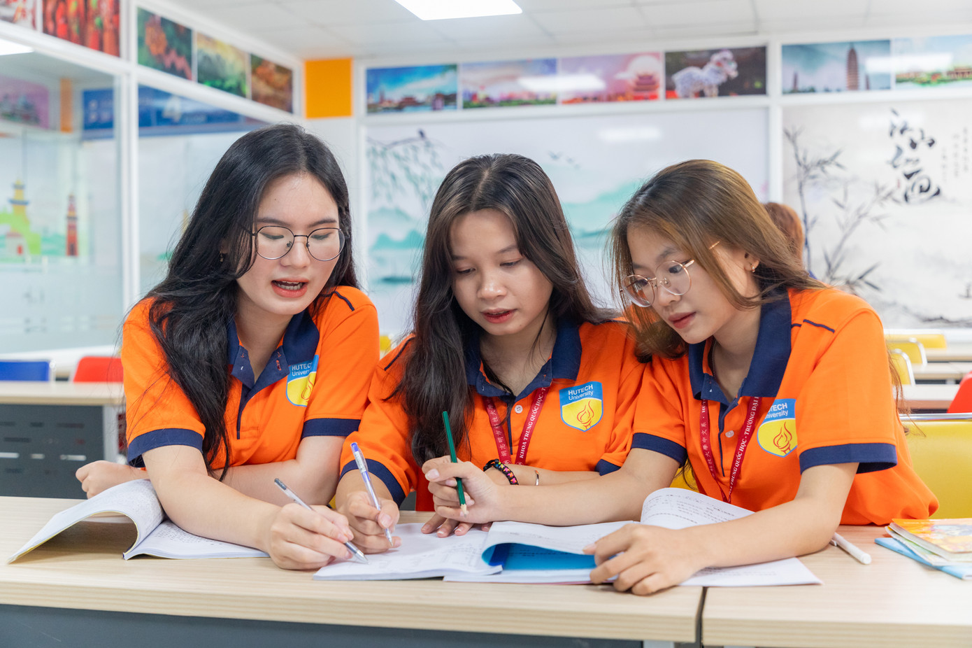 Sinh viên Ngôn ngữ Trung cần chương trình đào tạo bám sát thực tiễn