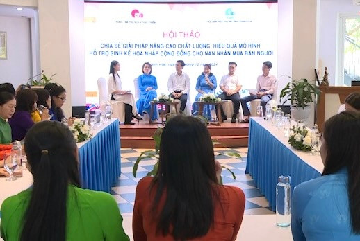 Hội thảo chia sẻ kinh nghiệm trong công tác phòng, chống tội phạm mua bán người Hội thảo chia sẻ kinh nghiệm trong công tác phòng, chống tội phạm mua bán người