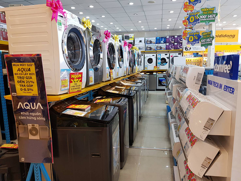 Việc đa dạng hóa dải sản phẩm không chỉ đáp ứng các nhu cầu khác nhau mà còn giúp khách hàng dễ dàng chọn được sản phẩm phù hợp với ngân sách và không gian sống Việc đa dạng hóa dải sản phẩm không chỉ đáp ứng các nhu cầu khác nhau mà còn giúp khách hàng dễ dàng chọn được sản phẩm phù hợp với ngân sách và không gian sống