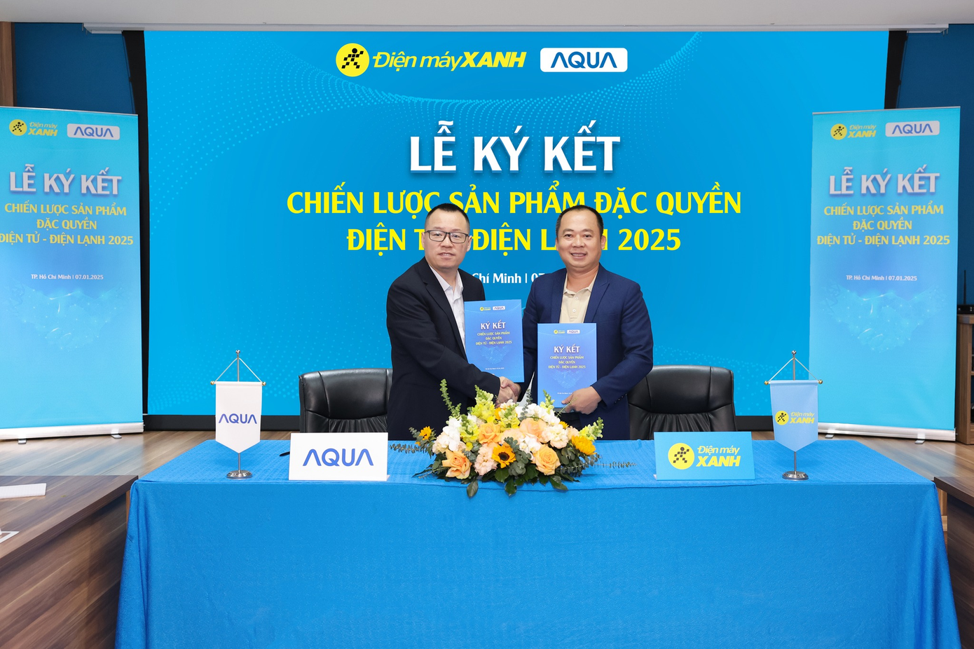Với tinh thần “familyship”, mối quan hệ giữa Điện máy Xanh và các thương hiệu hàng đầu còn hơn cả hợp tác kinh doanh, là sự đồng hành, gắn kết như một gia đình Với tinh thần “familyship”, mối quan hệ giữa Điện máy Xanh và các thương hiệu hàng đầu còn hơn cả hợp tác kinh doanh, là sự đồng hành, gắn kết như một gia đình
